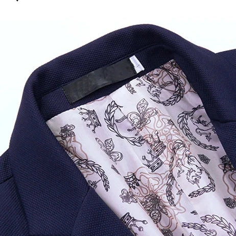 Blazer masculino slim fit Vormount VT106, em algodão, elegante e confortável, ideal para um look sofisticado e contemporâneo em diversas ocasiões.