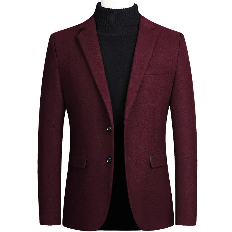 Blazer Masculino Slim Fit Vormount VT105 em algodão e poliéster, ideal para um visual elegante em eventos formais ou looks casuais refinados.