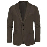 Blazer Masculino Vormount VT103 em camurça premium com lapelas notch, fecho de dois botões e bolsos, unindo elegância e durabilidade.