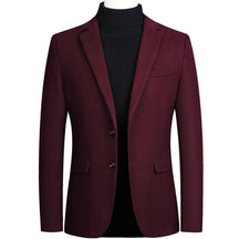 Blazer Masculino Slim Fit Vormount VT105 em algodão e poliéster, ideal para um visual elegante em eventos formais ou looks casuais refinados.
