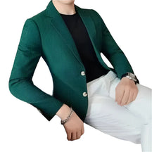 Blazer Masculino Vormount VT109 combina sofisticação atemporal e estilo moderno, ideal para eventos formais e momentos casuais com elegância.