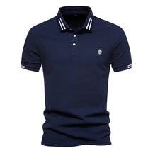 Camisa Polo Masculina Vormount VT150 em algodão, design sofisticado com bordados, ideal do casual ao formal.