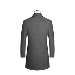 Sobretudo masculino Vormount VT126 em lã, ideal para climas frios, combina elegância e funcionalidade com fecho em botões e suéter interno impermeável.