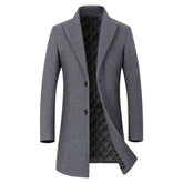 Sobretudo Masculino em Lã Vormount VT129, elegante e aquecido, ideal para climas frios, combina sofisticação clássica com detalhes funcionais.