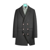 Sobretudo masculino Vormount VT126 em lã, ideal para climas frios, combina elegância e funcionalidade com fecho em botões e suéter interno impermeável.