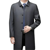 Sobretudo Masculino Executivo Vormount VT127 em lã, elegante e funcional, ideal para profissionais em reuniões e eventos formais, com design sofisticado.