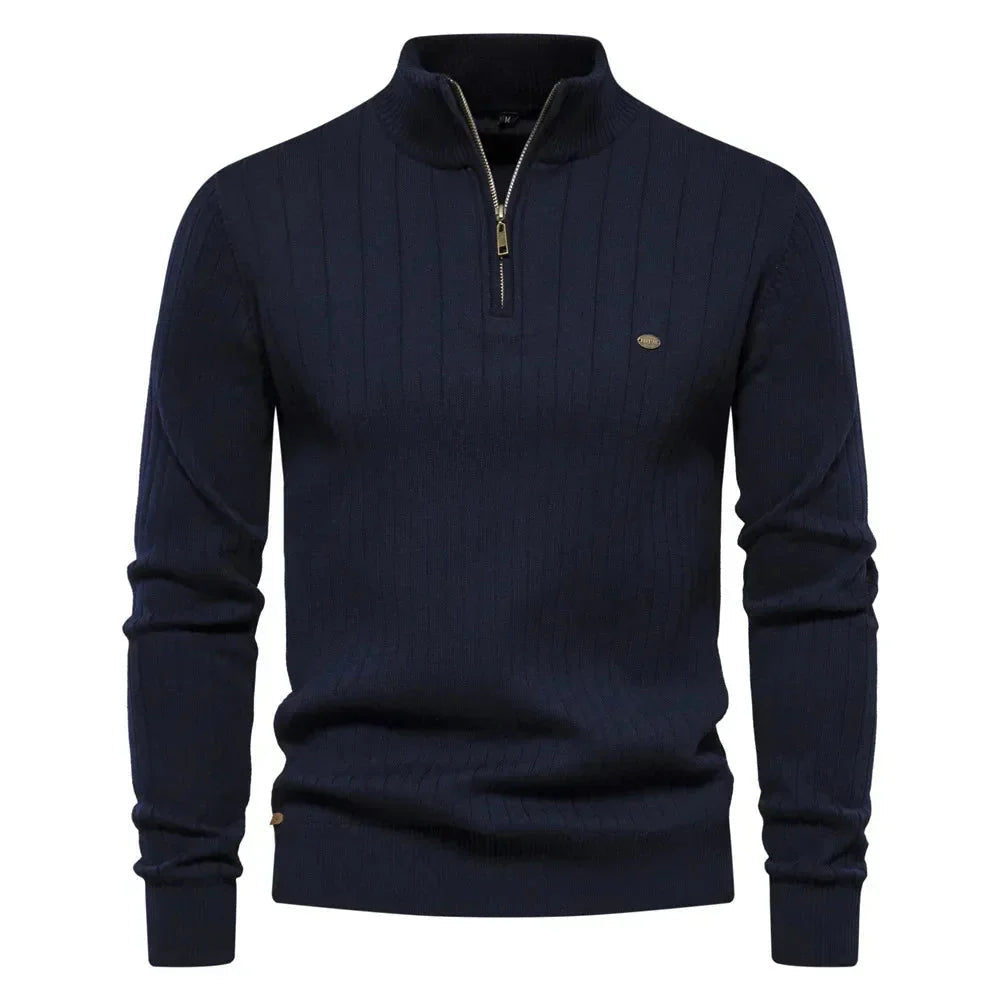 Suéter masculino em lã Vormount VT134, slim fit com gola V, ideal para elegância e conforto em dias frios.