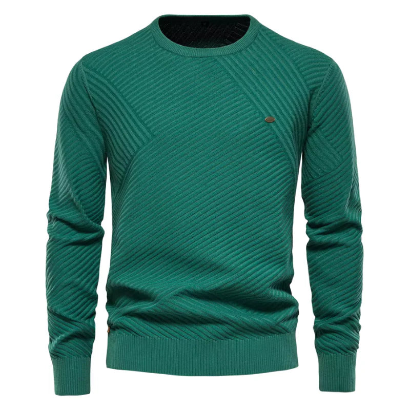 Suéter Masculino Vormount VT135 em lã premium, modelagem slim fit e design contemporâneo, perfeito para elegância e conforto em qualquer ocasião.